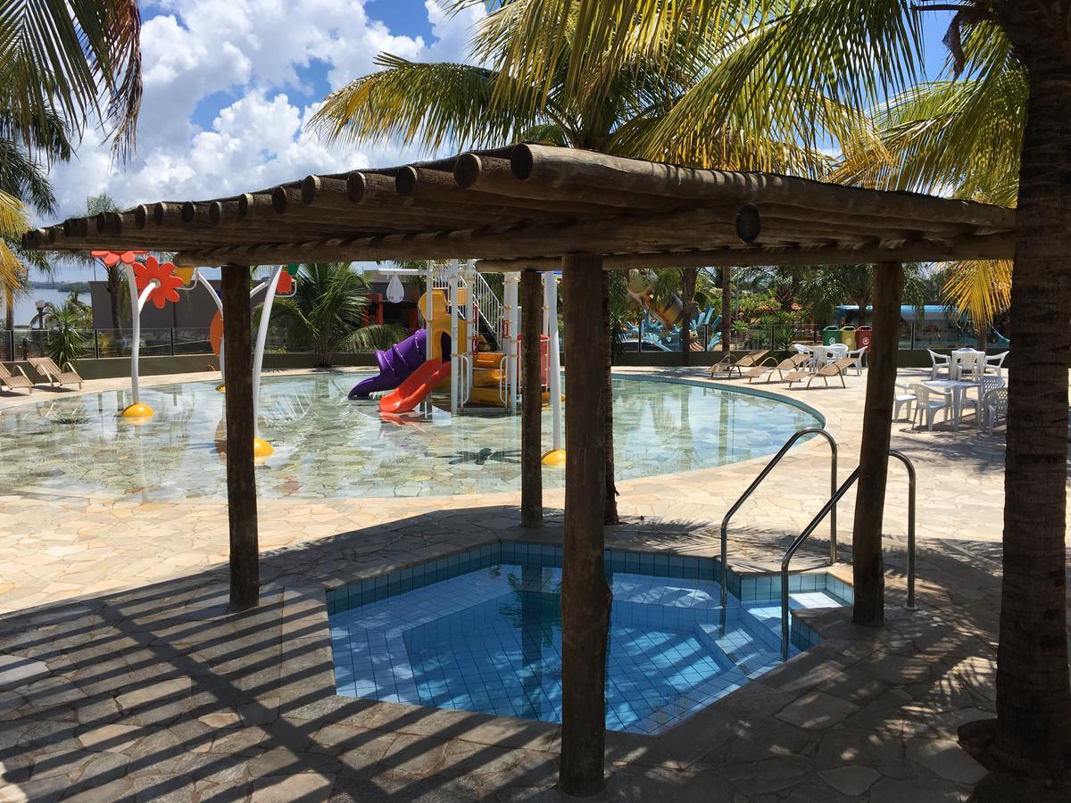 Grandes Lagos Resorts E Parque Aquatico Santa Clara d'Oeste Exterior photo